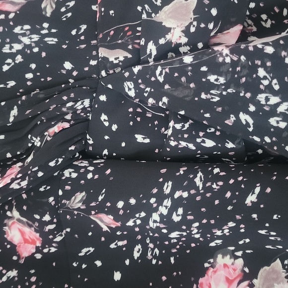 Dress - 4 - Picture 3 of 3